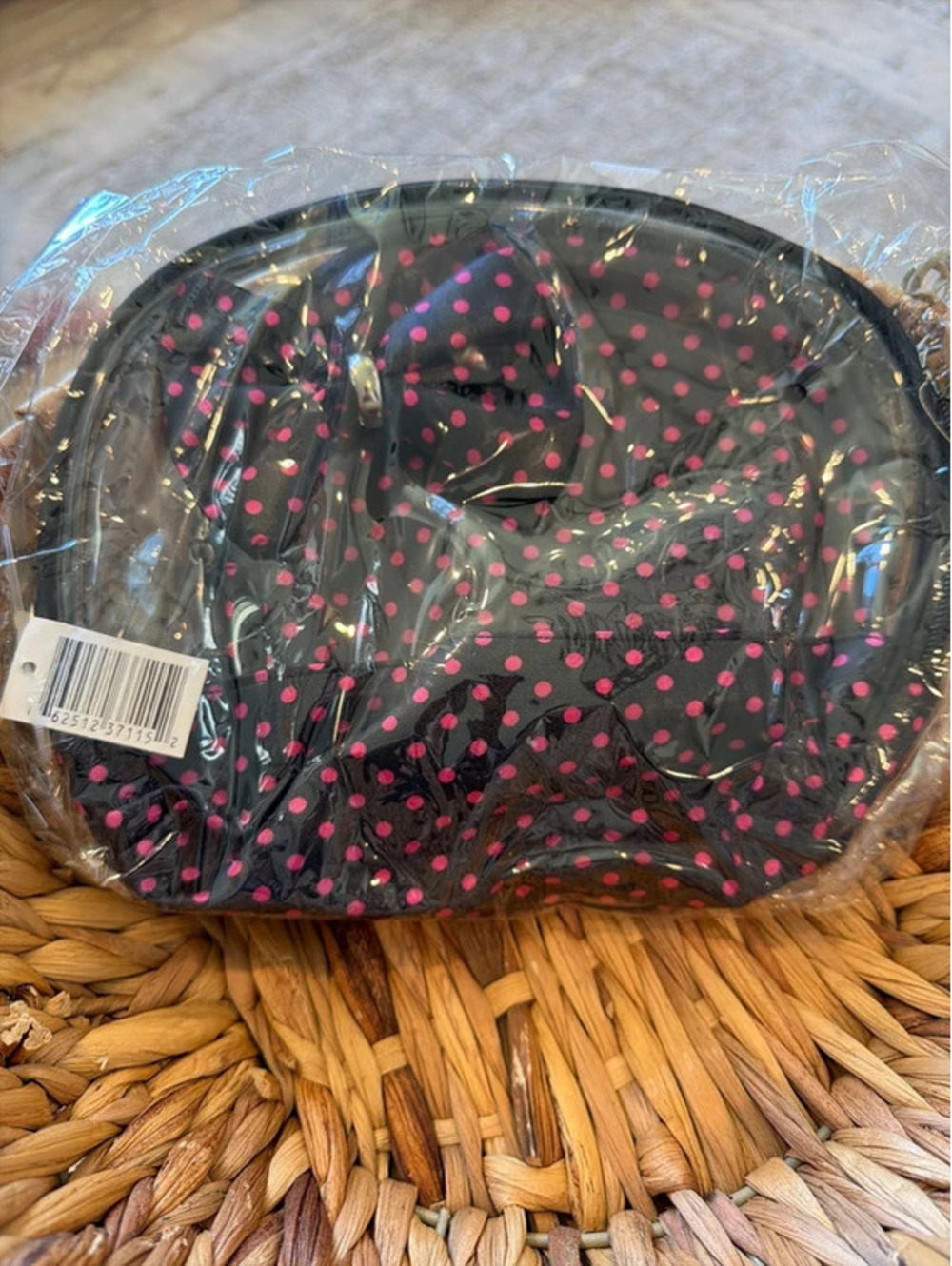 Set of 2 makeup bags.    One see through and smaller one fabric.